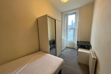 2 bed flat, 20 Woodland Terrace,, Greenbank, Plymouth, PL48NL - Image 5